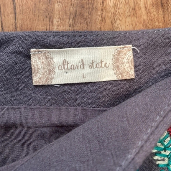 Altar’d State women’s skirt Large mini embroidered linen blend grey flower bird - Picture 4 of 7